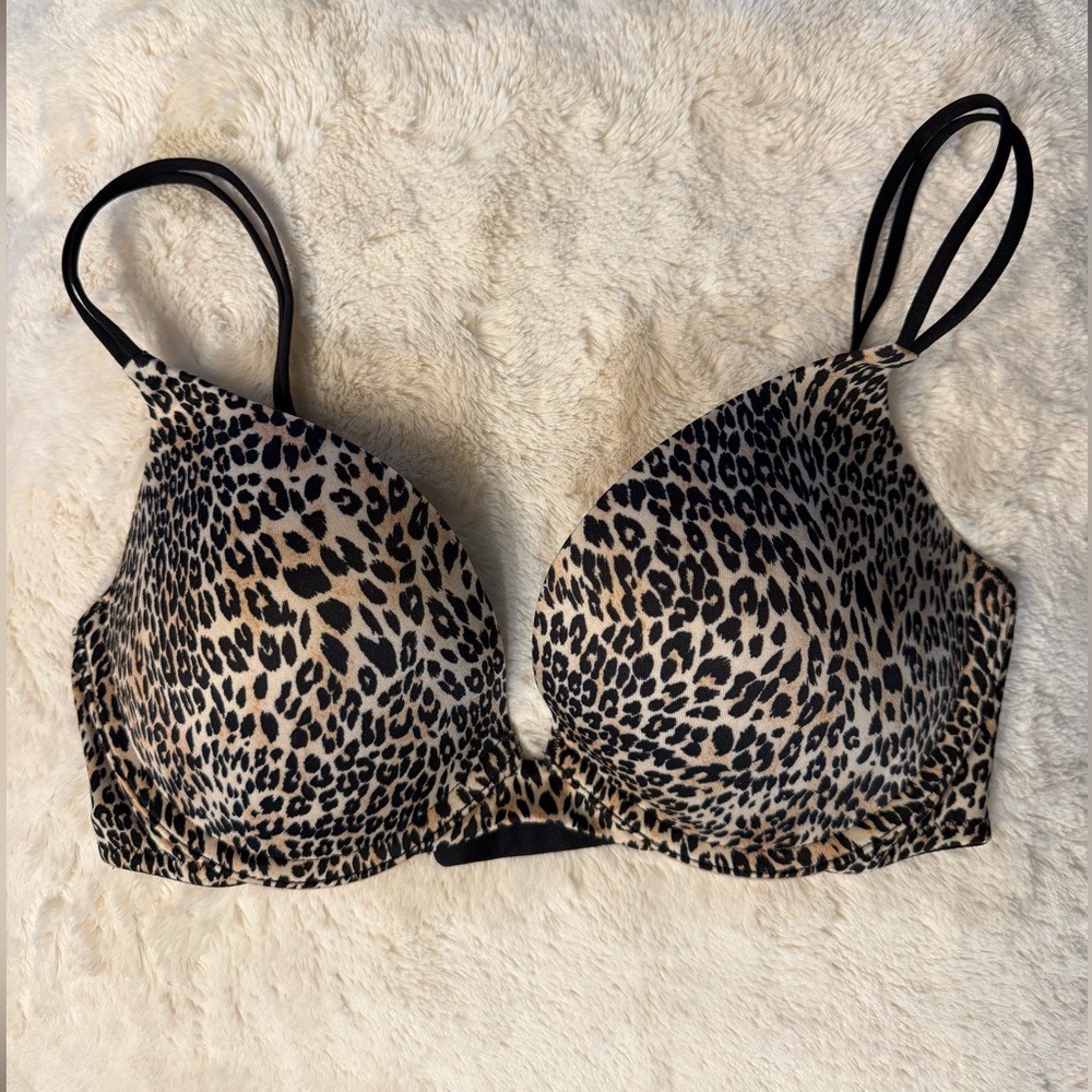 Victorias Secret Very Sexy Leopard print push up bra sz 32D